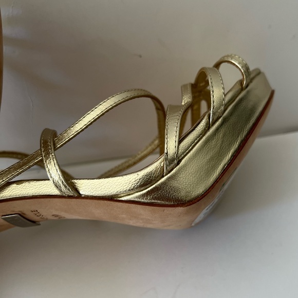 BADGLEY MISCHKA  Metallic gold platform, stiletto straps heels. Size 9.5 - Picture 5 of 11